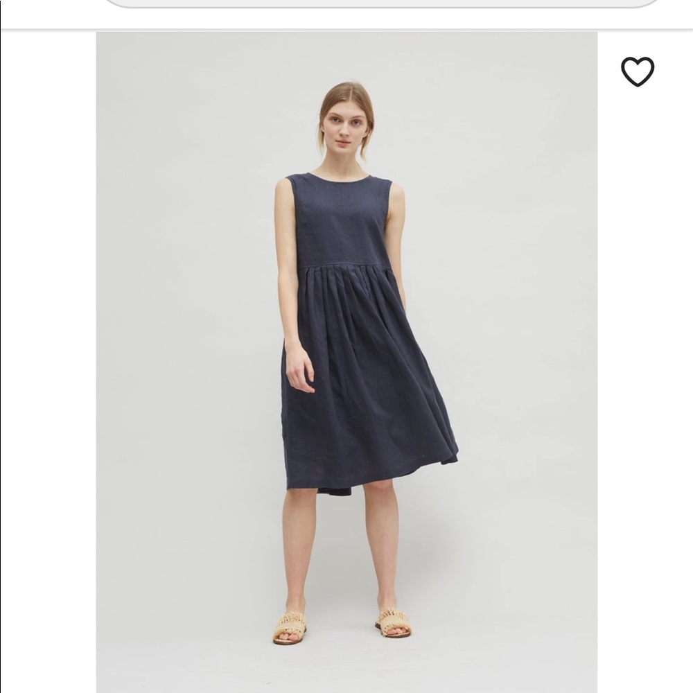 LINENFOX sleeveless dress with pockets